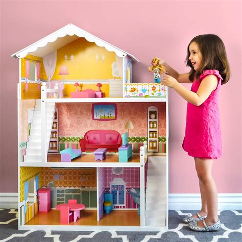 barbie doll house.